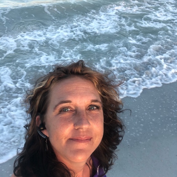 Meet your Posher, Melissa - Picture 13 of 16